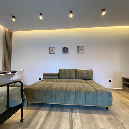 T27 Apartments Free Parking Ingyenes Zart Parkolo Győr Kültér fotó