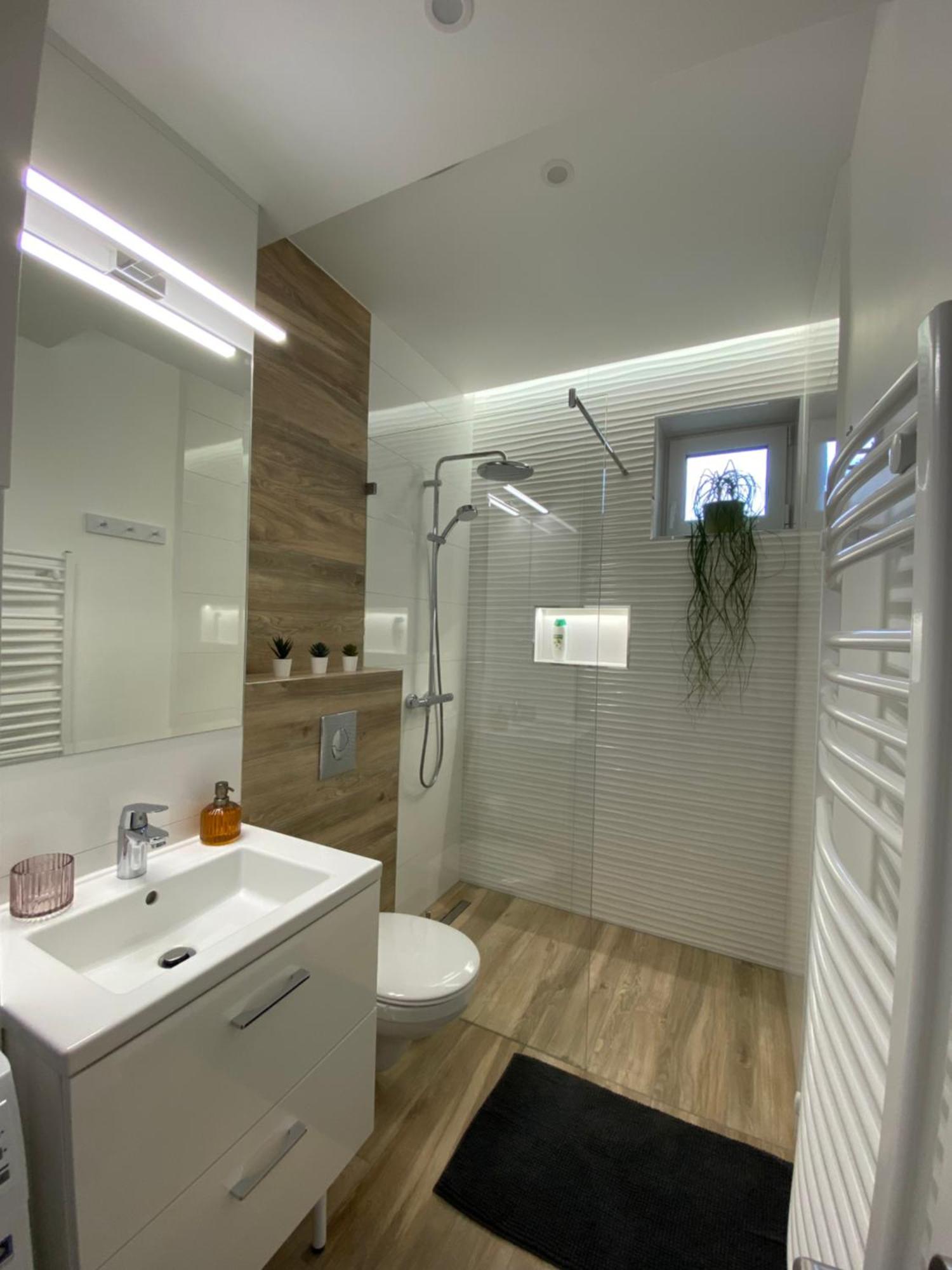 T27 Apartments Free Parking Ingyenes Zart Parkolo Győr Kültér fotó