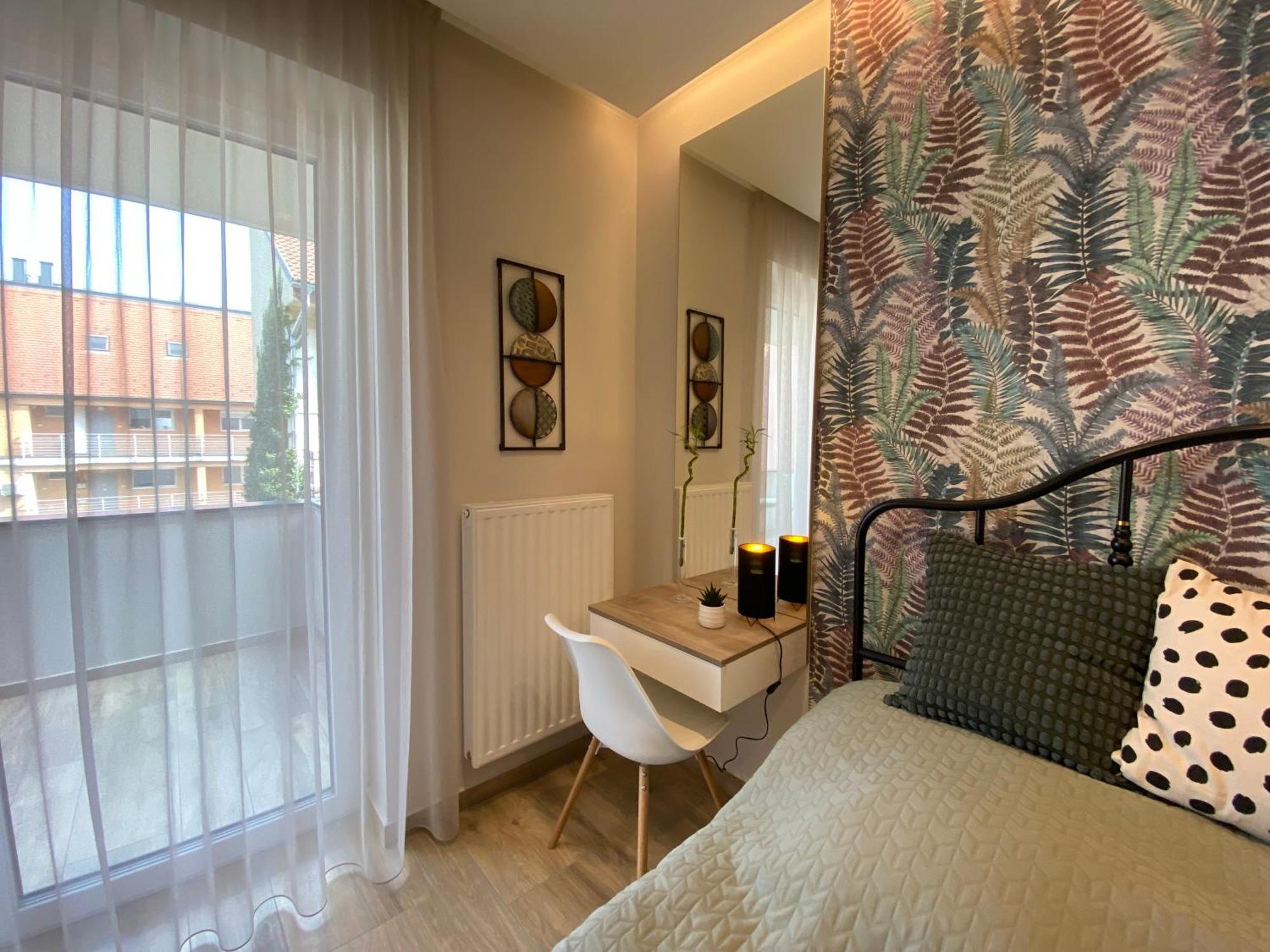T27 Apartments Free Parking Ingyenes Zart Parkolo Győr Kültér fotó